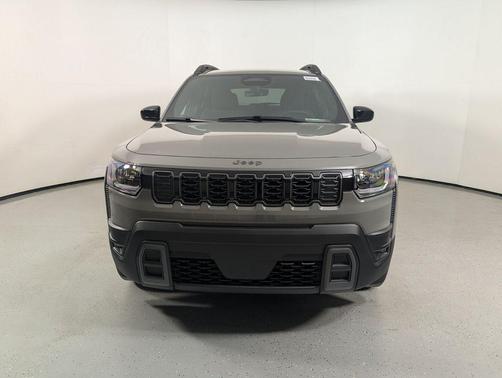 Sting-Gray Clearcoat 2026 Jeep Cherokee Laredo 4x4