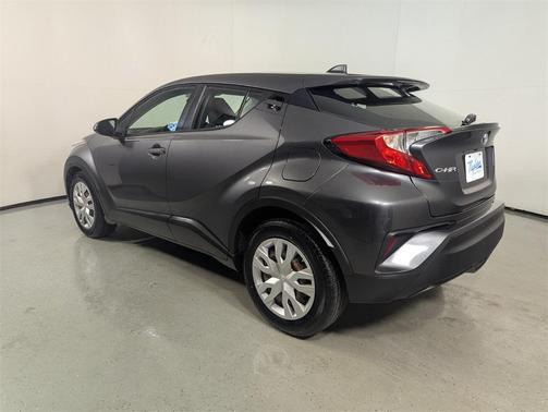 2021 Toyota C-HR LE