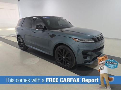 Giola Green Metallic 2024 Land Rover Range Rover Sport SE