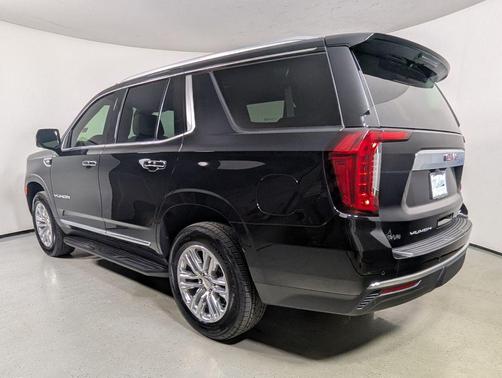 Onyx Black 2024 GMC Yukon SLT