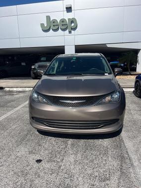 2017 Chrysler Pacifica LX