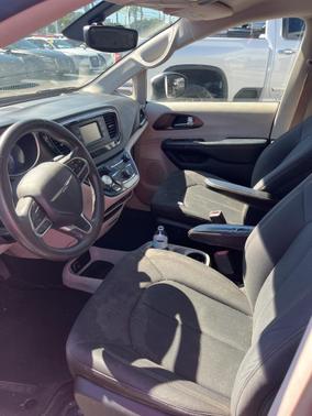 2017 Chrysler Pacifica LX