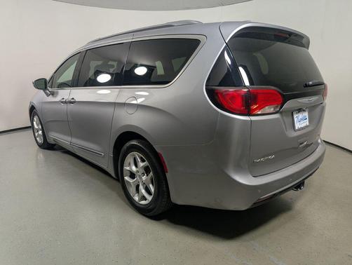 Billet Silver Metallic Clearcoat 2020 Chrysler Pacifica Limited