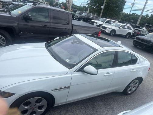 Polaris White 2017 Jaguar XE 25t