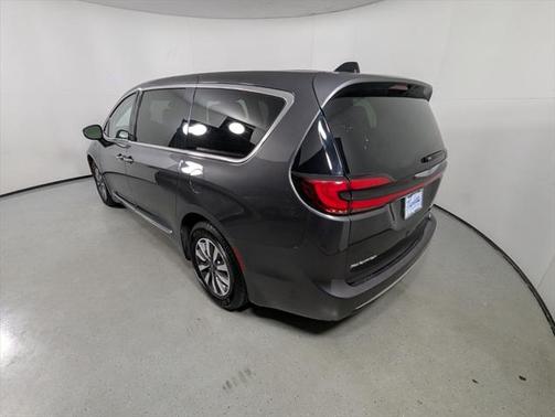 2023 Chrysler Pacifica Hybrid Limited