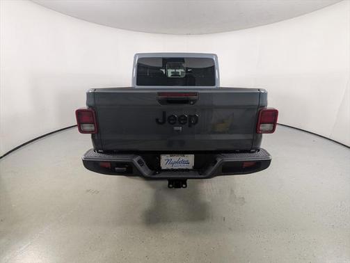 2025 Jeep Gladiator Nighthawk