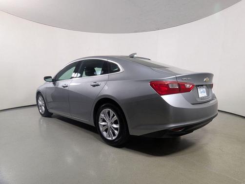 Sterling Gray Metallic 2023 Chevrolet Malibu FWD 1LT