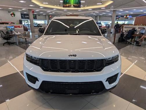 2025 Jeep Grand Cherokee Limited X