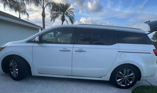 Snow White Pearl 2017 Kia Sedona SX-L