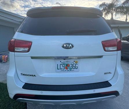 Snow White Pearl 2017 Kia Sedona SX-L