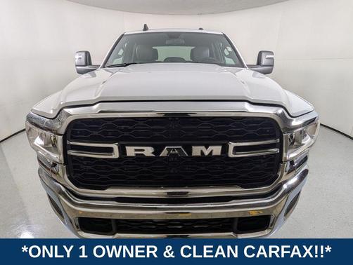 2023 RAM 2500 Tradesman Crew Cab 4x2 8' Box