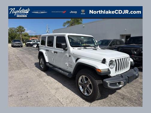 Bright White Clearcoat 2018 Jeep Wrangler Unlimited Sahara