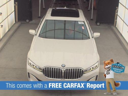 White Metallic 2022 BMW 750 i xDrive