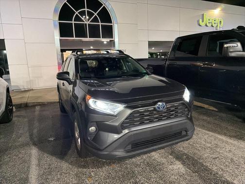 2021 Toyota RAV4 Hybrid XLE