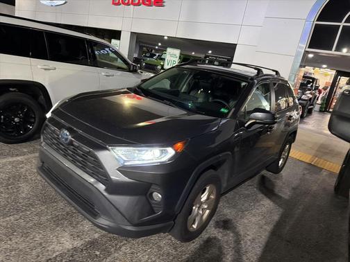 2021 Toyota RAV4 Hybrid XLE