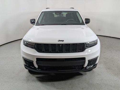 Bright White Clearcoat 2023 Jeep Grand Cherokee L Limited