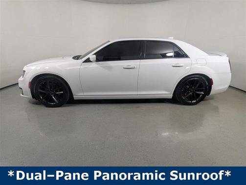 2023 Chrysler 300 C