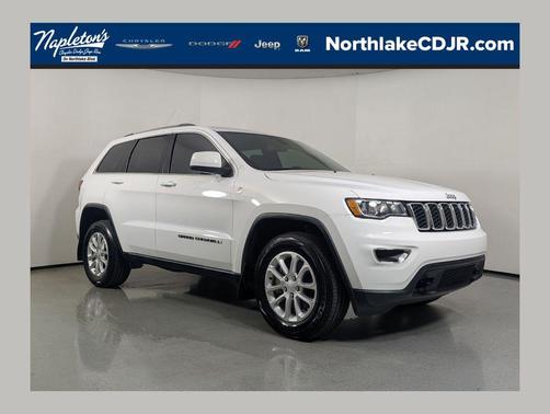 Bright White Clearcoat 2021 Jeep Grand Cherokee Laredo