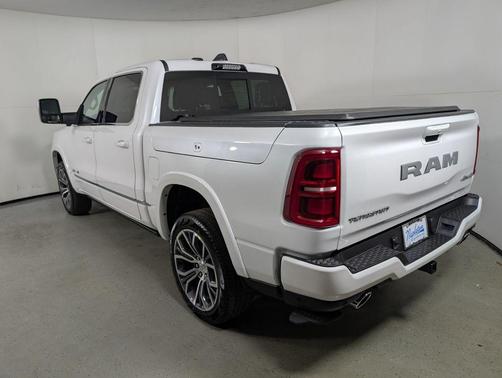 Ivory White Tri-Coat Pearlcoat 2026 RAM 1500 ST