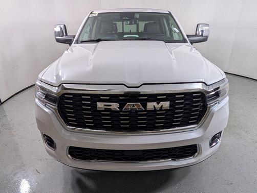 Ivory White Tri-Coat Pearlcoat 2026 RAM 1500 ST