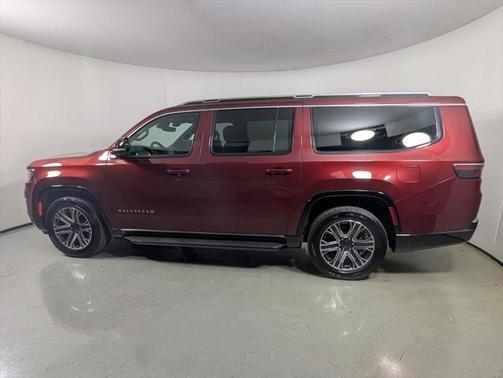 2023 Jeep Wagoneer L Series II 4x2