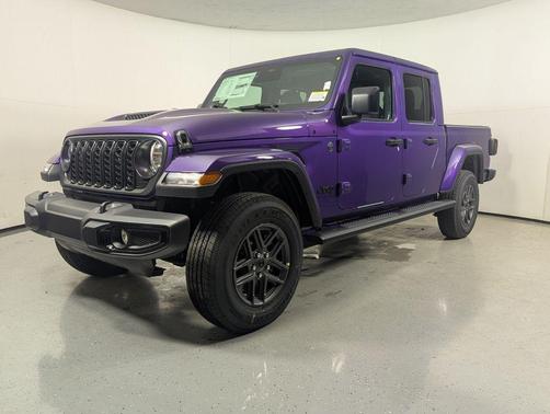 Reign 2026 Jeep Gladiator Sport S