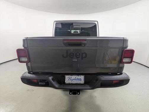 2025 Jeep Gladiator Nighthawk