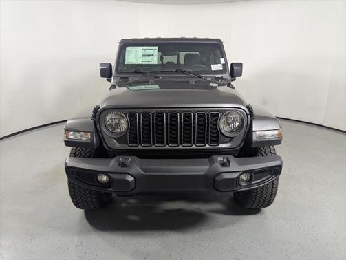 2025 Jeep Gladiator Nighthawk