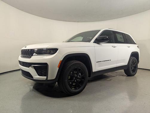 2026 Jeep Grand Cherokee Altitude