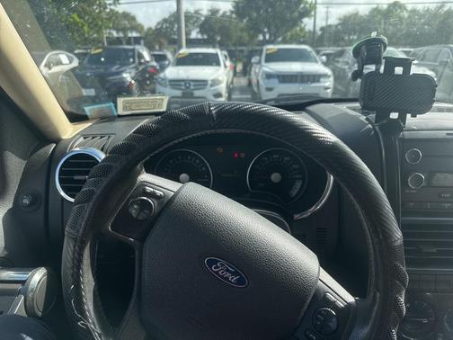 2010 Ford Explorer XLT