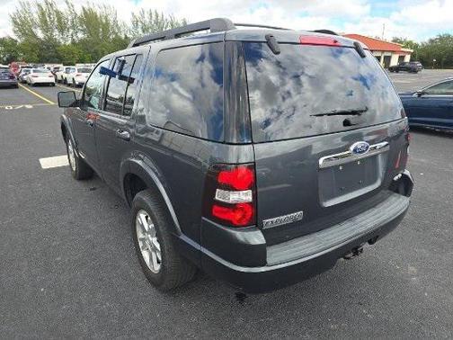 2010 Ford Explorer XLT