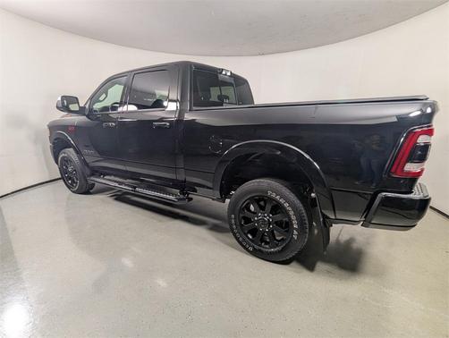 2022 RAM 2500 Laramie Crew Cab 4x4 6'4' Box
