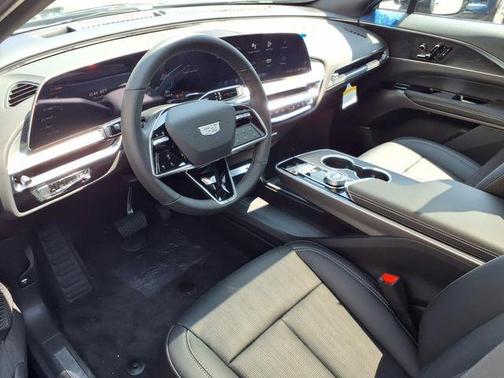 2025 Cadillac LYRIQ Sport w/1SF