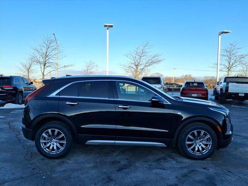 2023 Cadillac XT4 Premium Luxury