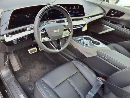 2025 Cadillac OPTIQ Luxury