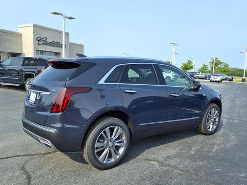 2025 Cadillac XT5 Premium Luxury
