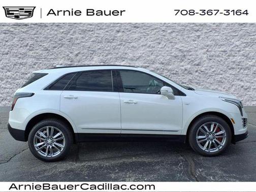 2025 Cadillac XT5 Sport