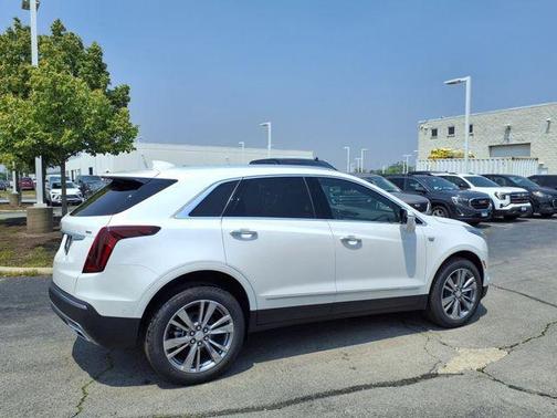 2025 Cadillac XT5 Premium Luxury