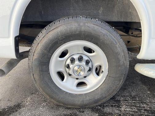 2023 Chevrolet Express 2500 RWD 2500 Regular Wheelbase WT