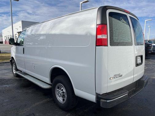 2023 Chevrolet Express 2500 RWD 2500 Regular Wheelbase WT