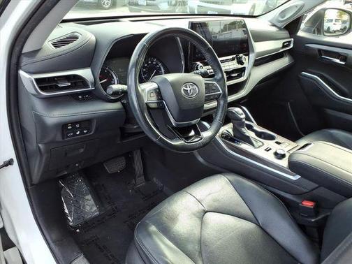 2020 Toyota Highlander Platinum