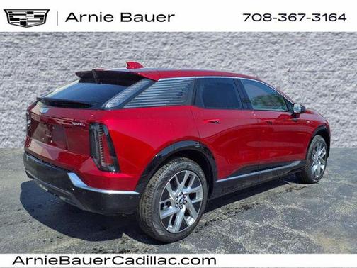 2025 Cadillac OPTIQ Luxury 1 AWD