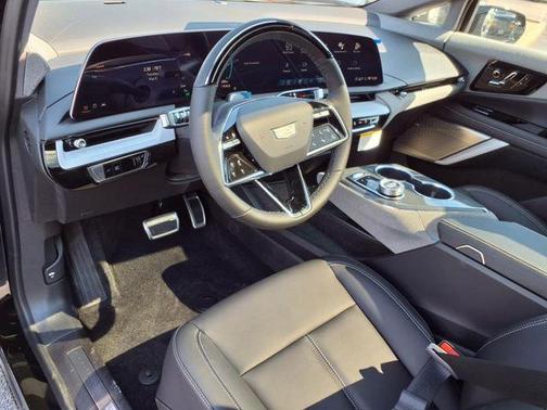 2025 Cadillac OPTIQ Luxury