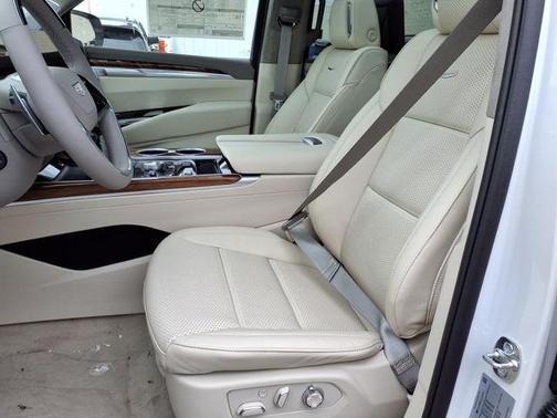 2025 Cadillac Escalade ESV Sport Platinum
