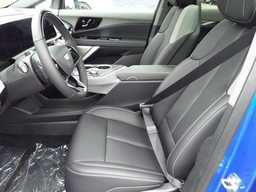 2025 Cadillac OPTIQ Luxury