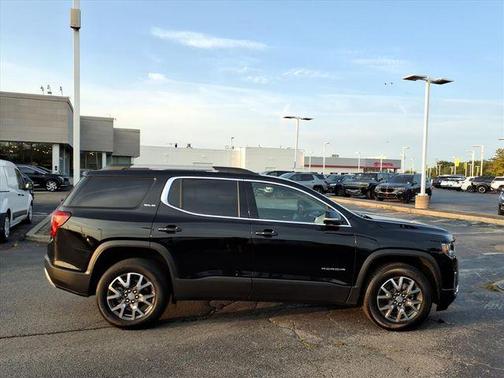 2023 GMC Acadia FWD SLE