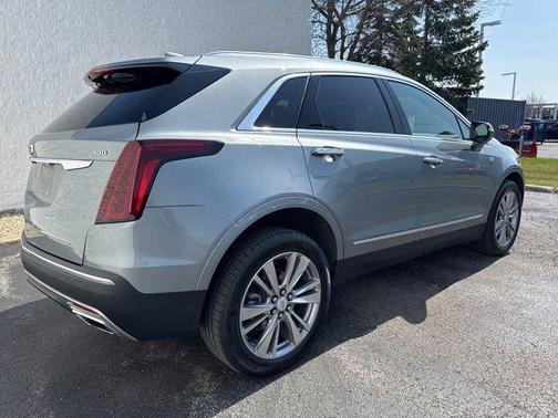 Argent Silver Metallic 2023 Cadillac XT5 Premium Luxury
