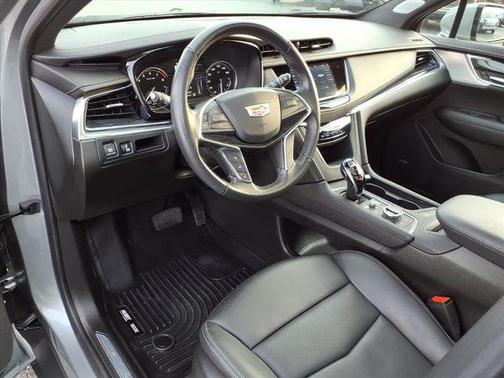 Argent Silver Metallic 2023 Cadillac XT5 Premium Luxury