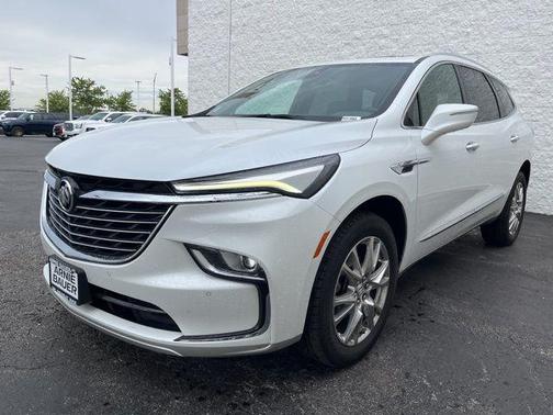 2023 Buick Enclave Essence AWD