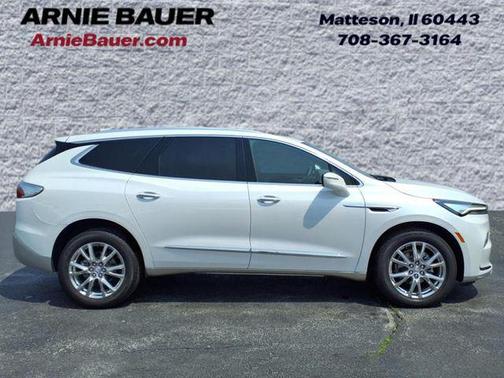 2023 Buick Enclave Essence AWD